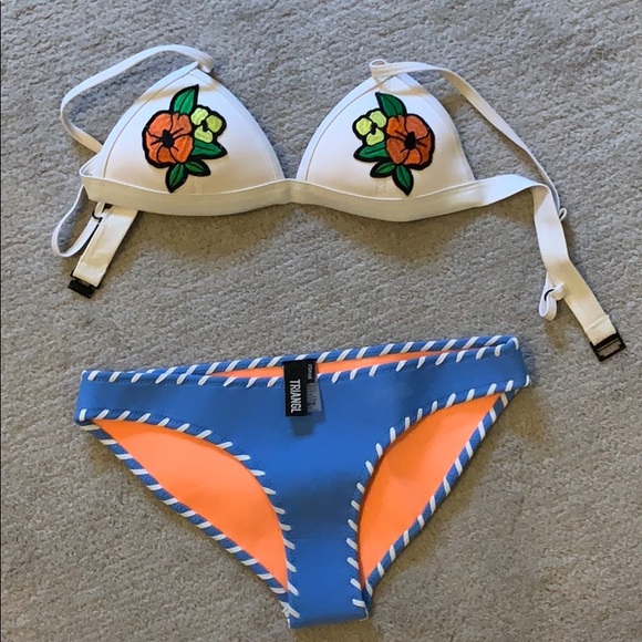 neoprene triangle bikini - Picture 1 of 3